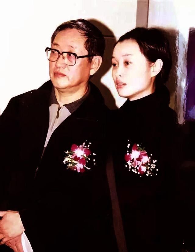 吴越被伤后不敢再爱我嫁给自己爸爸妈妈你们不要再催婚了