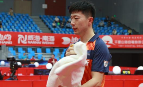 马龙陈梦收到世界乒联福卡,两人的关键词分别是:梦想热爱和磨炼休闲区蓝鸢梦想 - Www.slyday.coM 马龙陈梦收到世界乒联福卡,两人的关键词分别是:梦想热爱和磨炼休闲区蓝鸢梦想 - Www.slyday.coM