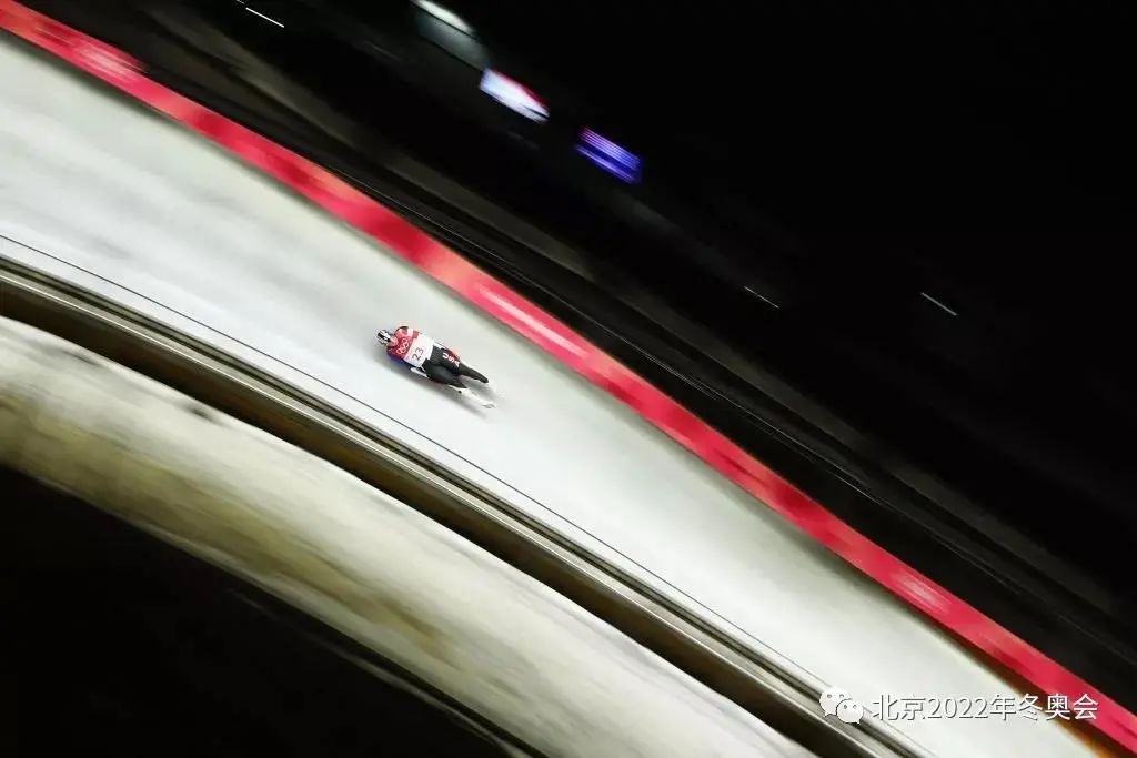 跟着小午看冬奥休闲区蓝鸢梦想 - Www.slyday.coM