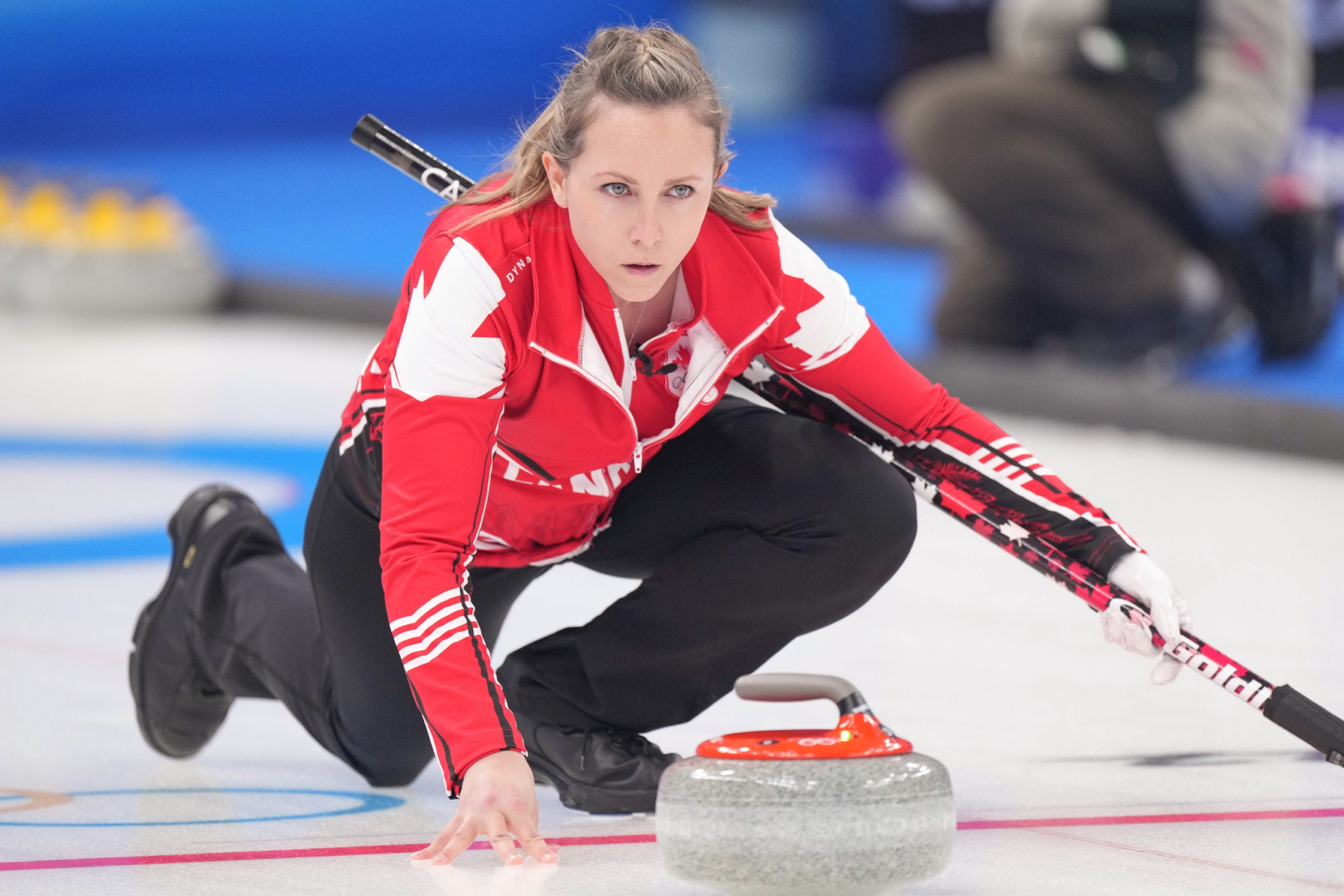 冰壶——混双循环赛:加拿大队胜捷克队|冰壶|加拿大|捷克队_新浪新闻