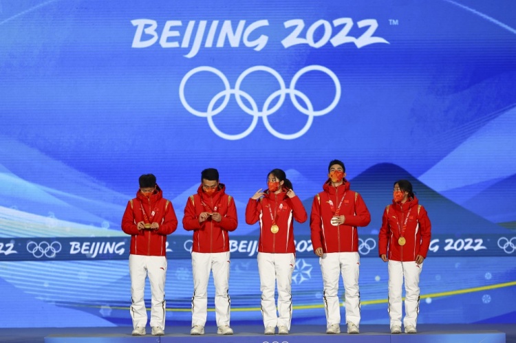 2022冬奥颁奖图片图片