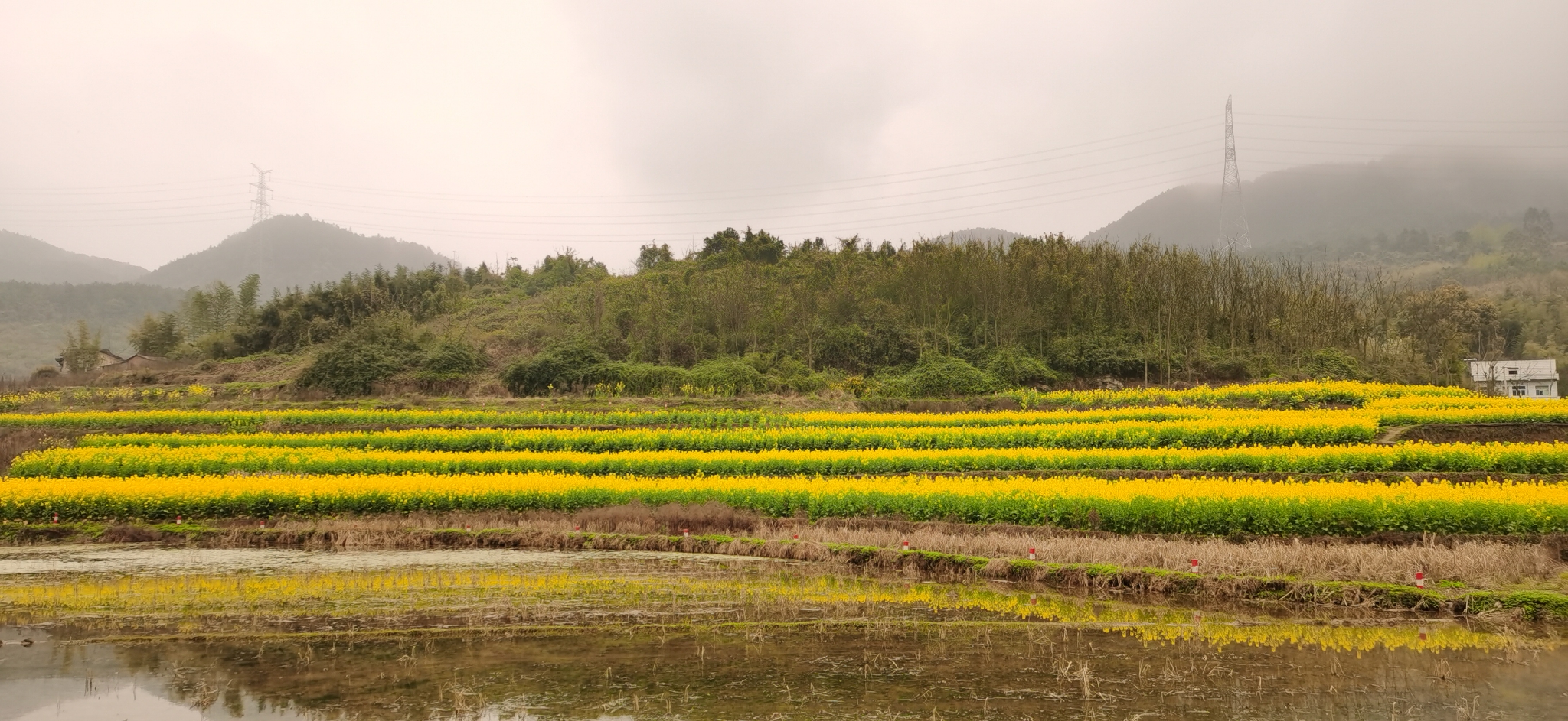在山间，在水畔，在元宇宙之中：我们的玩乐｜能流物复休闲区蓝鸢梦想 - Www.slyday.coM