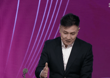 中国女足亚洲杯夺冠后，黄健翔徐阳哽咽落泪： 这是中国足球应该有的模样休闲区蓝鸢梦想 - Www.slyday.coM