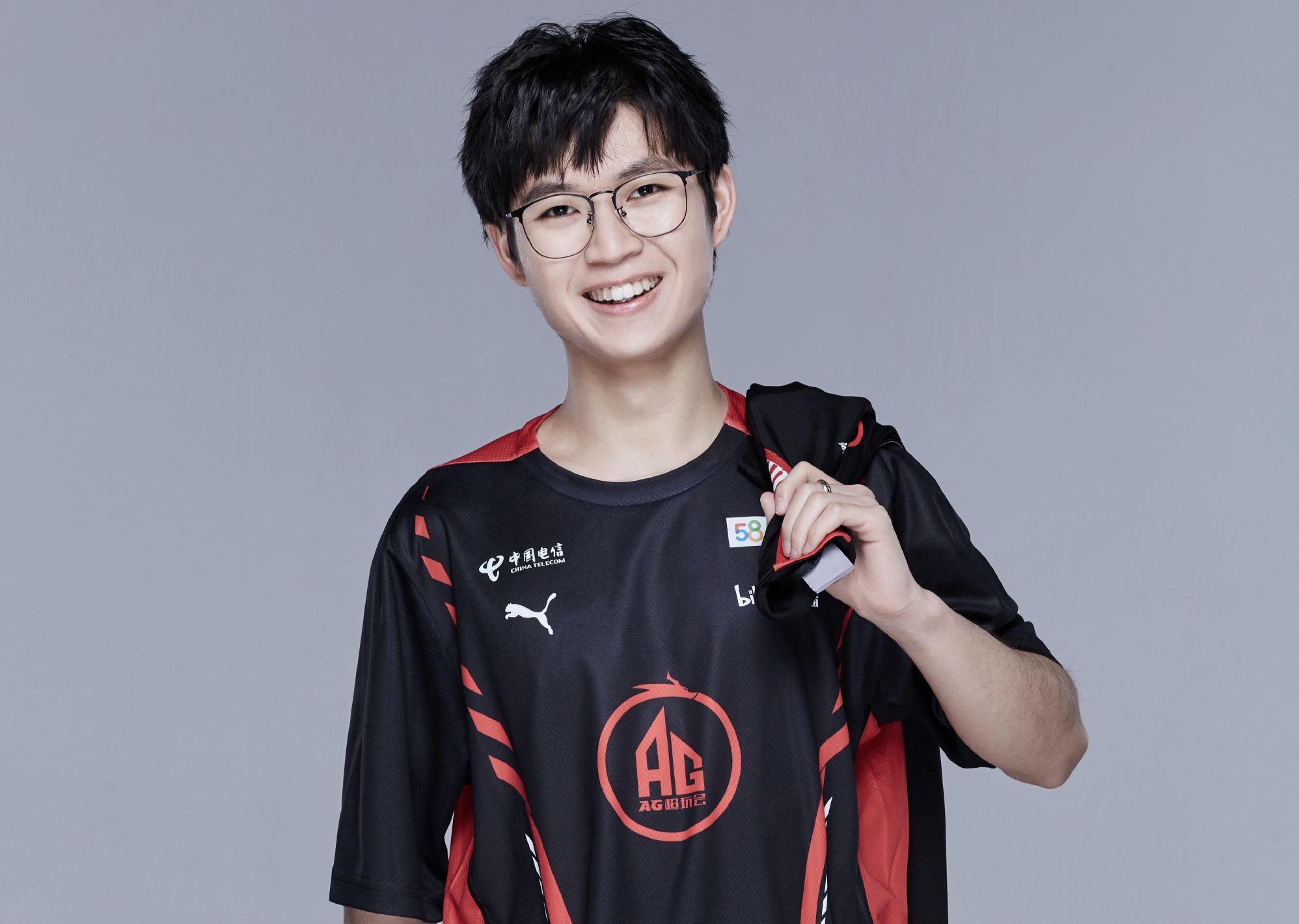 春季赛定妆照来袭一诺kpl颜值天花板狼队细节暴露实力