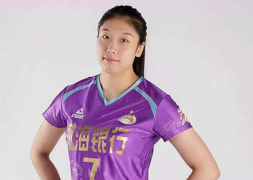 前天津女排队长杨艺 无缘71人大名单 有点可惜|杨艺|天津女排|队长_新