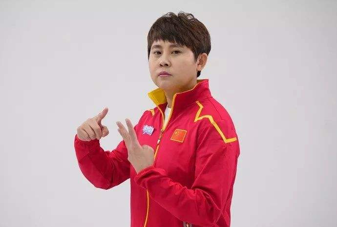 韩媒点评王濛:说韩国队独自摔倒太没礼貌,运动员时就是犯规王休闲区蓝鸢梦想 - Www.slyday.coM 韩媒点评王濛:说韩国队独自摔倒太没礼貌,运动员时就是犯规王休闲区蓝鸢梦想 - Www.slyday.coM