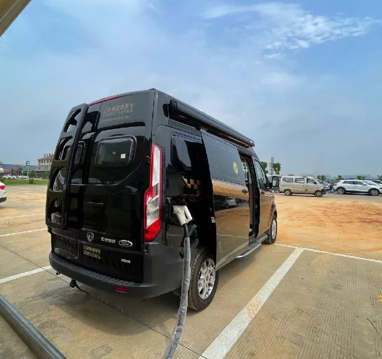 自由随行来去如风江铃西部小野牛福特新全顺b型房车