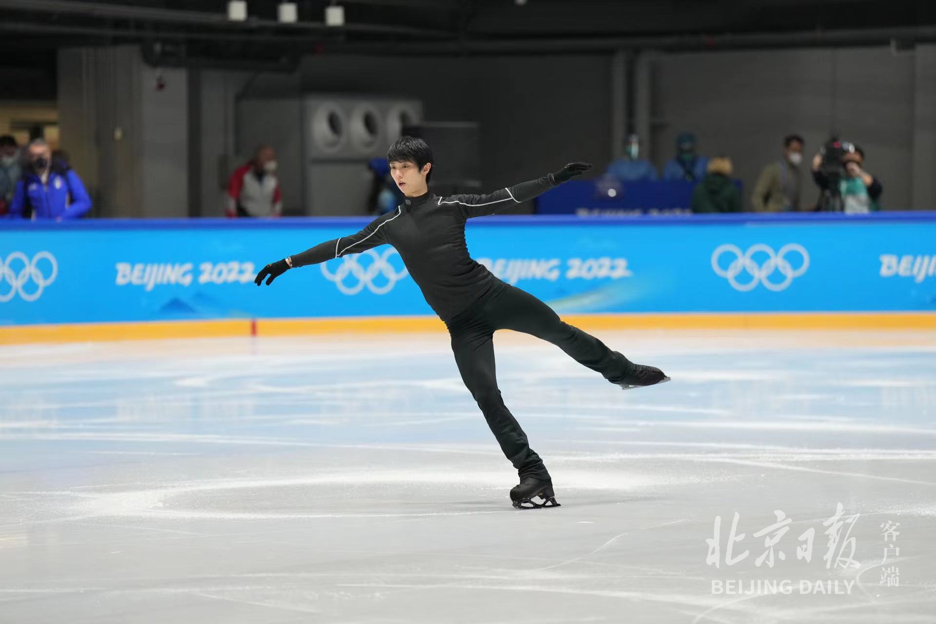 羽生结弦亮相首体休闲区蓝鸢梦想 - Www.slyday.coM