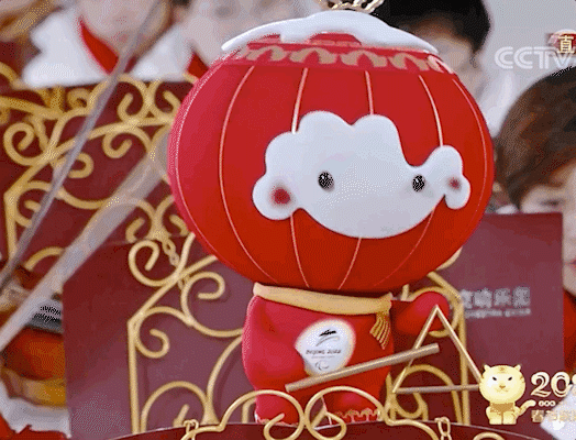 亲王、奥运明星、记者都爱不释手，没有人可以拒绝冰墩墩！休闲区蓝鸢梦想 - Www.slyday.coM