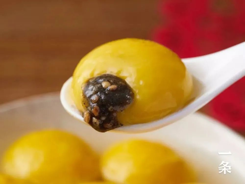 花生芝麻八宝软糯香甜的网红大黄米汤圆过节提前囤