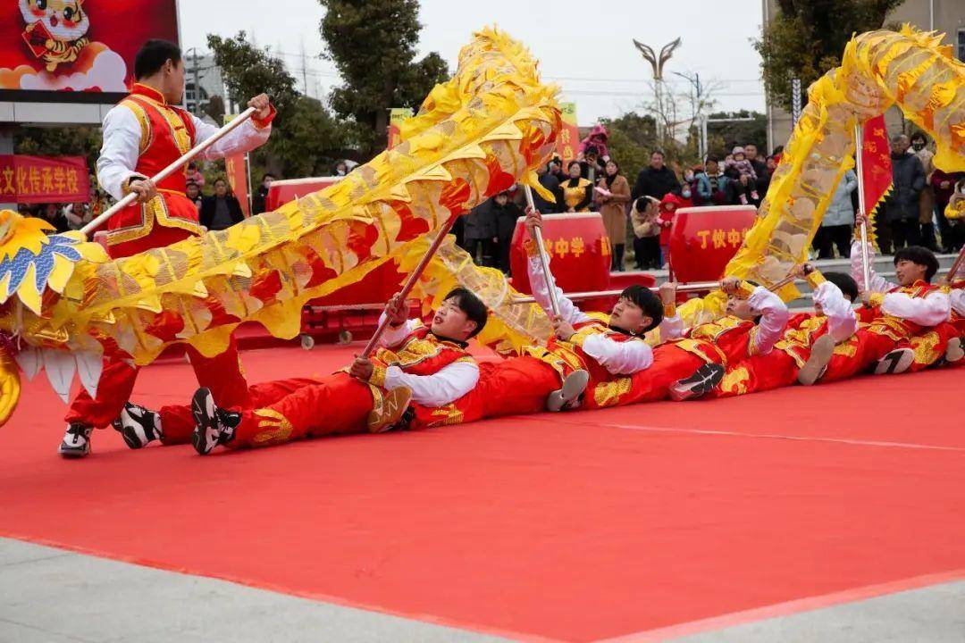 丁伙龙舞舞出传统文化,舞出健康|非遗_新浪新闻