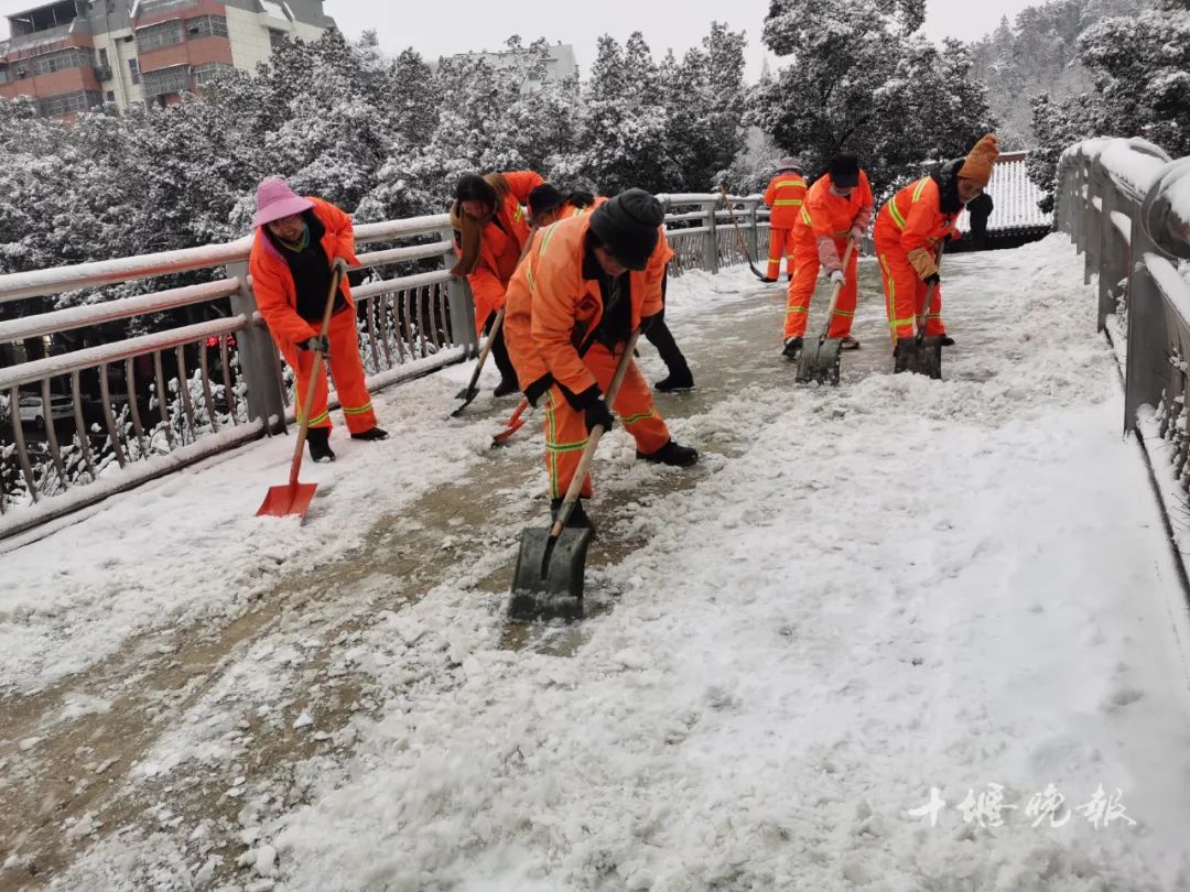 当你还在睡梦中，今天凌晨的十堰发生了什么休闲区蓝鸢梦想 - Www.slyday.coM