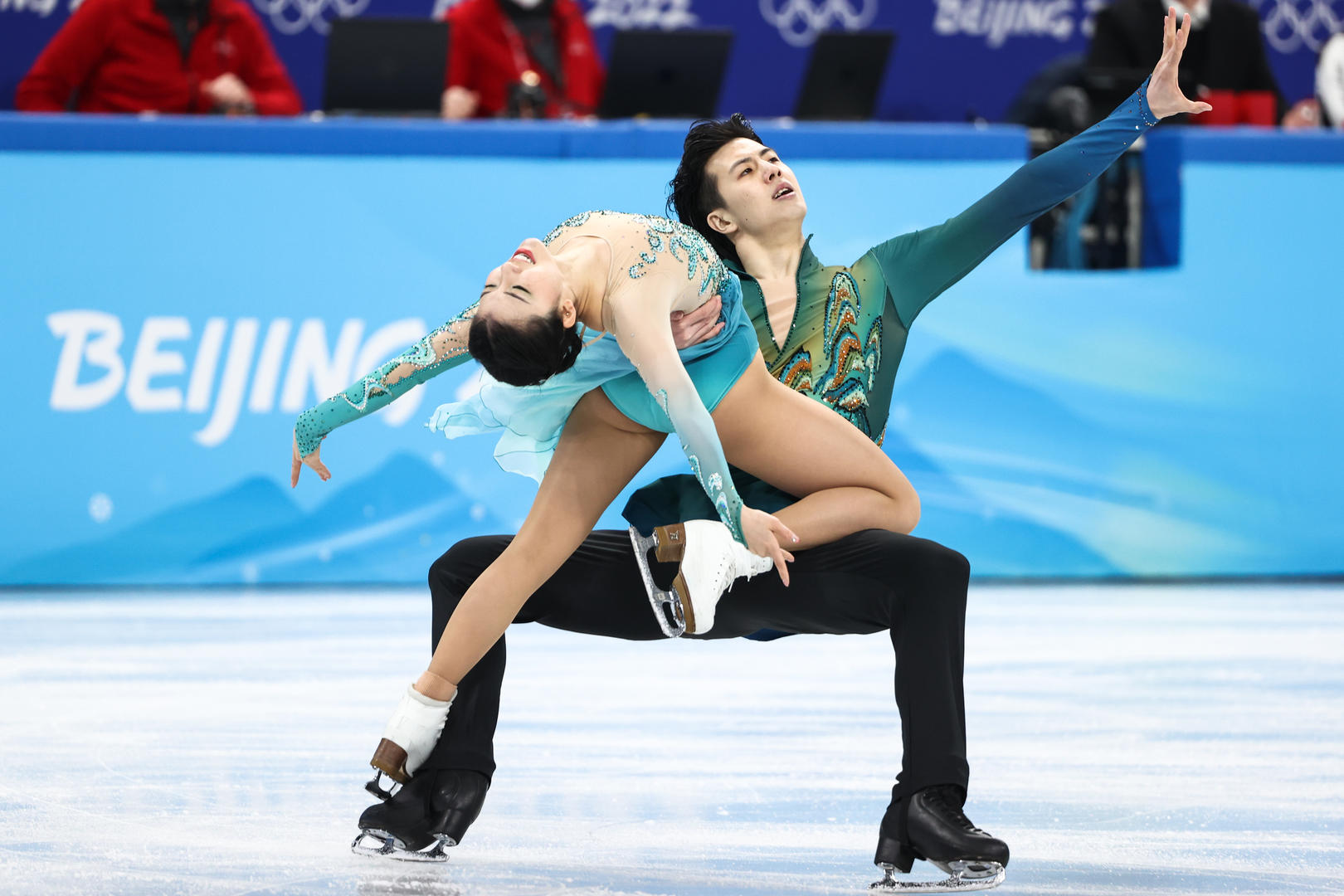 花滑团体赛：王诗玥/柳鑫宇冰上舞蹈自由舞排名第四，俄罗斯奥委会代表队提前夺冠休闲区蓝鸢梦想 - Www.slyday.coM