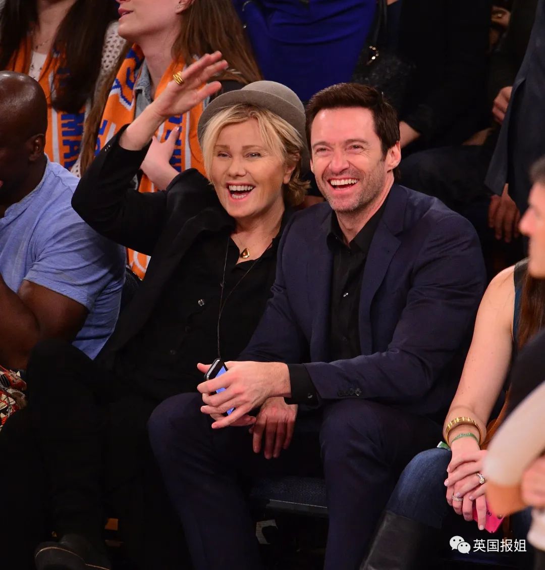 休杰克曼姐弟恋恩爱26年妻子大13岁超有范却被骂太丑