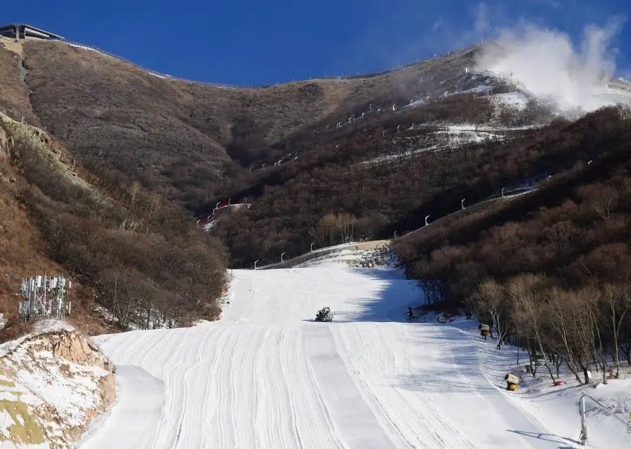 资料图:国家高山滑雪中心.新华社记者 张晨霖 摄