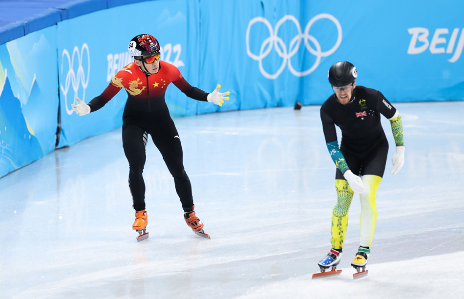 冬奥图片短道速滑男子1000米任子威夺金李文龙银牌