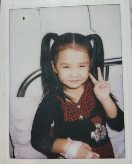 你还记得童年是什么样子吗？八张老照片，带你一起回忆童年休闲区蓝鸢梦想 - Www.slyday.coM