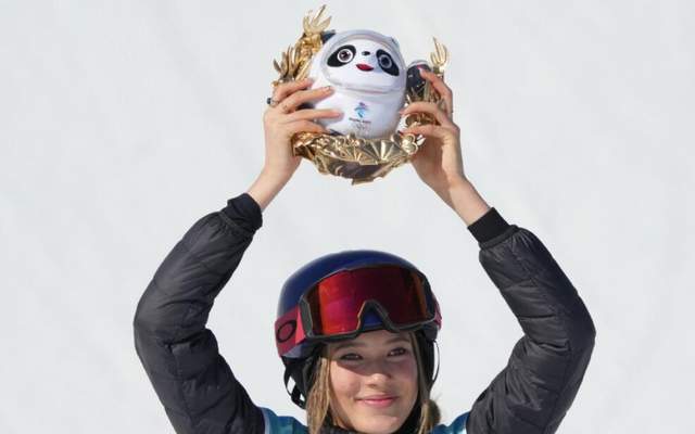 太美了！谷爱凌五环美甲冲上热搜，自曝吃了很多饺子，想去吃烤鸭休闲区蓝鸢梦想 - Www.slyday.coM