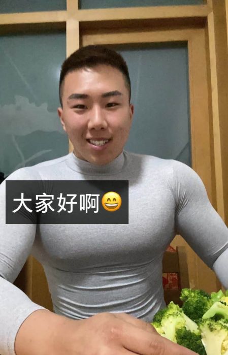 酷爱黑色紧身衣:背驴界我是老大|张国伟|李明轩|驴_新浪新闻