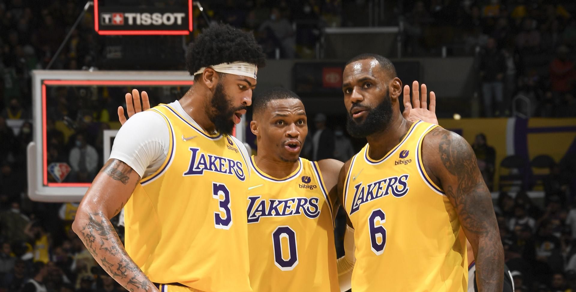 詹姆斯喊话湖人赶紧交易,抓紧时间补强,威少躲在角落瑟瑟发抖休闲区蓝鸢梦想 - Www.slyday.coM 詹姆斯喊话湖人赶紧交易,抓紧时间补强,威少躲在角落瑟瑟发抖休闲区蓝鸢梦想 - Www.slyday.coM