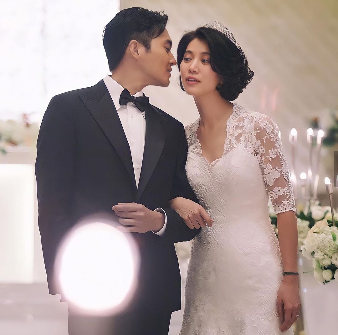 张智霖庆祝结婚21周年,将袁咏仪紧搂怀中,相爱超30年却未办婚礼休闲区蓝鸢梦想 - Www.slyday.coM 张智霖庆祝结婚21周年,将袁咏仪紧搂怀中,相爱超30年却未办婚礼休闲区蓝鸢梦想 - Www.slyday.coM