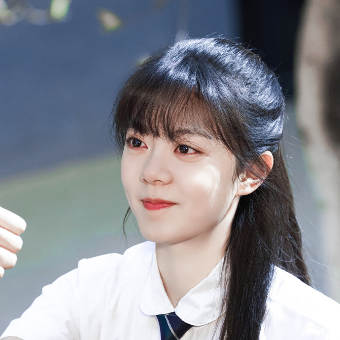 赵今麦笑起来好甜谁不想拥有这样的大学同学