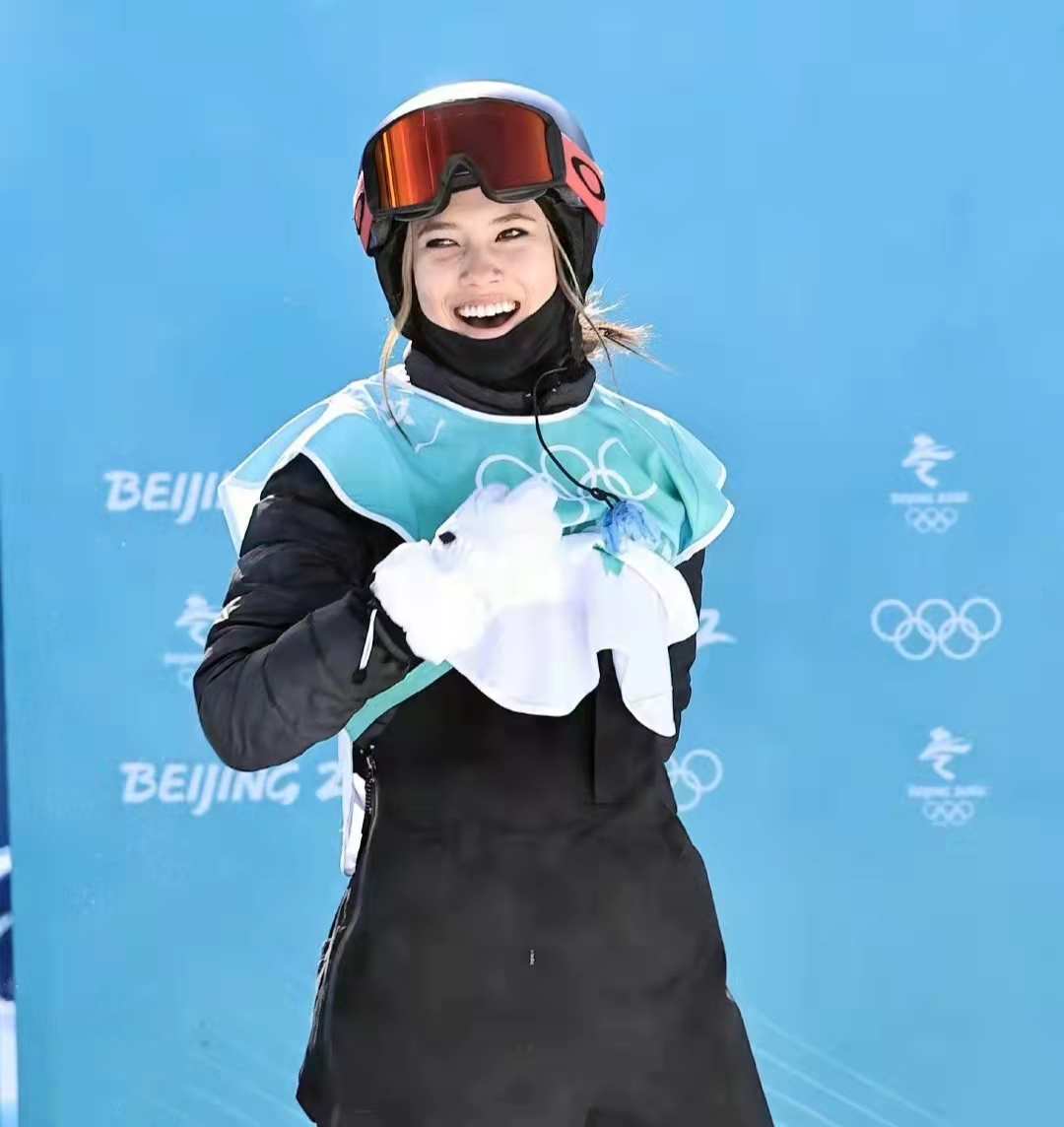 北京冬奥之凡尔赛!谷爱凌透露:我妈让我做1440拿银牌,我说不要休闲区蓝鸢梦想 - Www.slyday.coM 北京冬奥之凡尔赛!谷爱凌透露:我妈让我做1440拿银牌,我说不要休闲区蓝鸢梦想 - Www.slyday.coM