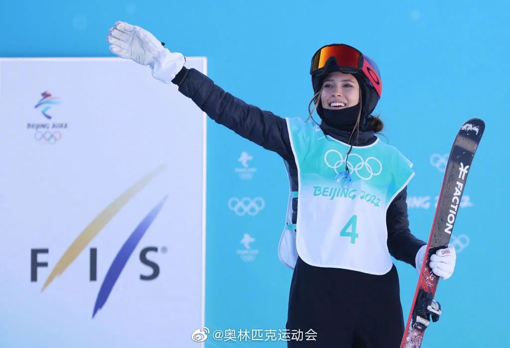 金牌！谷爱凌创造中国冰雪历史！世界冠军+天才少女+绝美模特，她是怎么做到的？休闲区蓝鸢梦想 - Www.slyday.coM