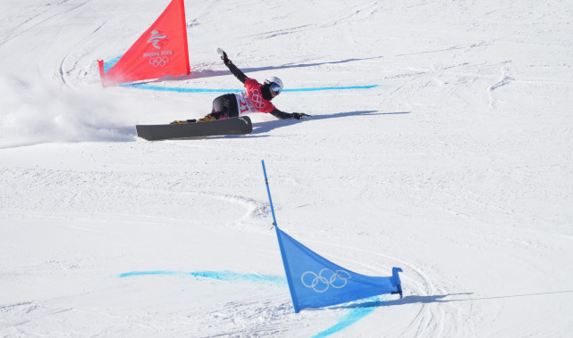 单板滑雪平行大回转中国三将无缘决赛 但已经完成突破休闲区蓝鸢梦想 - Www.slyday.coM