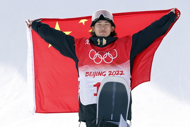 苏翊鸣日籍教练：“中国，牛！”休闲区蓝鸢梦想 - Www.slyday.coM