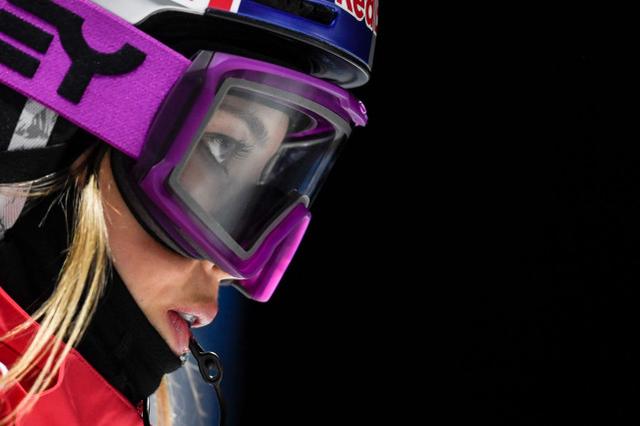 谷爱凌足球天赋有多强？停球满分，网友：体育细胞爆表比肩博尔特休闲区蓝鸢梦想 - Www.slyday.coM