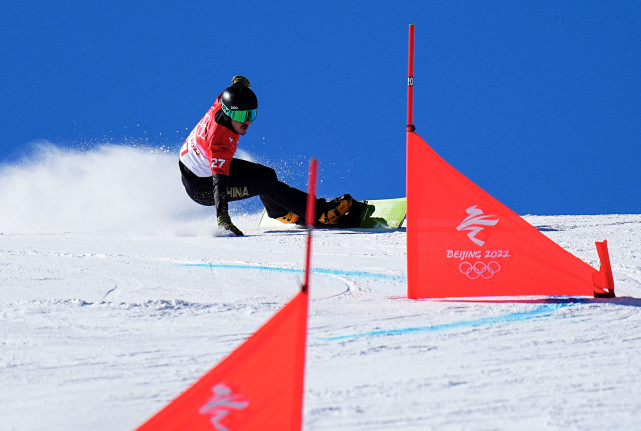 单板滑雪平行大回转中国三将无缘决赛 但已经完成突破休闲区蓝鸢梦想 - Www.slyday.coM