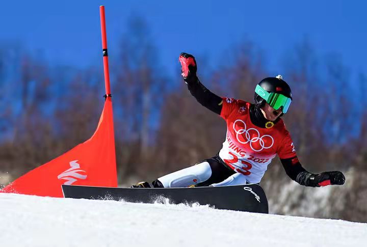 单板滑雪平行大回转中国三将无缘决赛 但已经完成突破休闲区蓝鸢梦想 - Www.slyday.coM