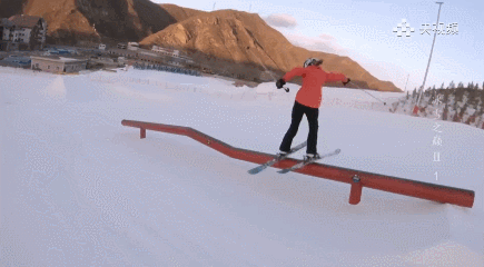 金牌！谷爱凌创造中国冰雪历史！世界冠军+天才少女+绝美模特，她是怎么做到的？休闲区蓝鸢梦想 - Www.slyday.coM