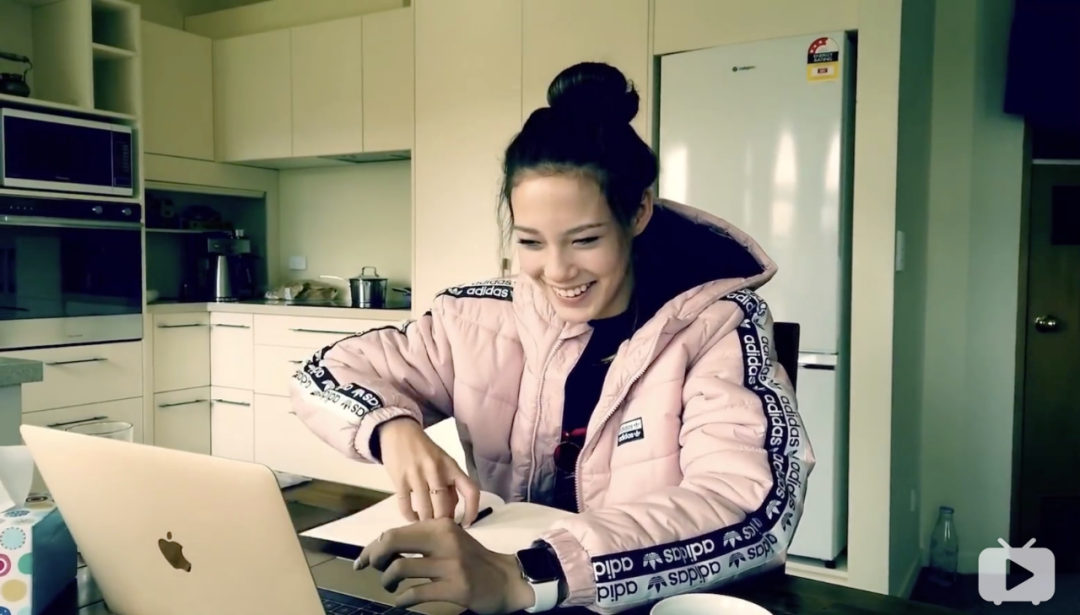 金牌！谷爱凌创造中国冰雪历史！世界冠军+天才少女+绝美模特，她是怎么做到的？休闲区蓝鸢梦想 - Www.slyday.coM