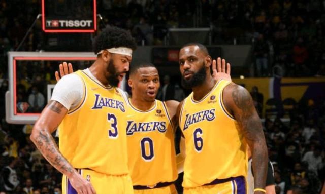 詹姆斯官宣发声!威少你被孤立了,浓眉哥获力挺,湖人真留不住你休闲区蓝鸢梦想 - Www.slyday.coM 詹姆斯官宣发声!威少你被孤立了,浓眉哥获力挺,湖人真留不住你休闲区蓝鸢梦想 - Www.slyday.coM