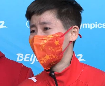 中国队夺得北京冬奥首金的背后,一人功不可没,武大靖称其为榜样休闲区蓝鸢梦想 - Www.slyday.coM 中国队夺得北京冬奥首金的背后,一人功不可没,武大靖称其为榜样休闲区蓝鸢梦想 - Www.slyday.coM