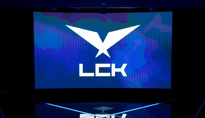 LCK多名队伍的选手被感染，DRX被迫换上四个新人打比赛休闲区蓝鸢梦想 - Www.slyday.coM