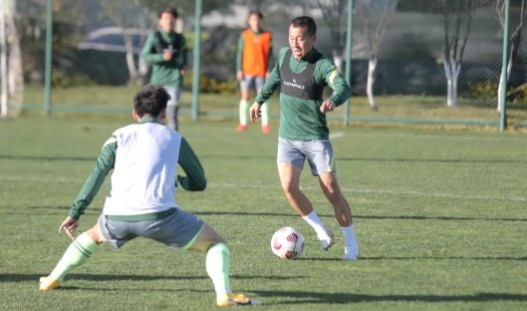 集合啦！北京国安开启昆明冬训 谢指导给球员们提要求了休闲区蓝鸢梦想 - Www.slyday.coM