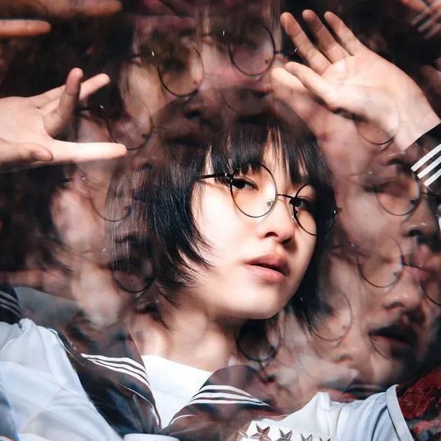 专访atarashii gakko!:穿上学校制服,心却是自由的__财经头条