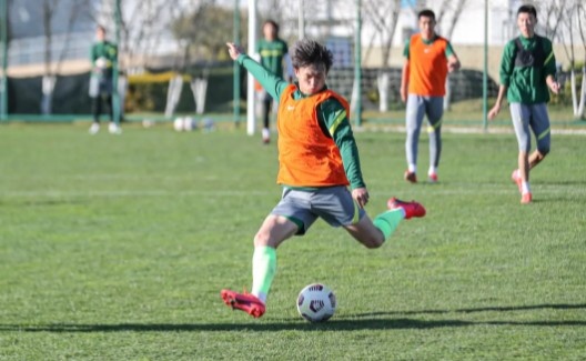 集合啦！北京国安开启昆明冬训 谢指导给球员们提要求了休闲区蓝鸢梦想 - Www.slyday.coM