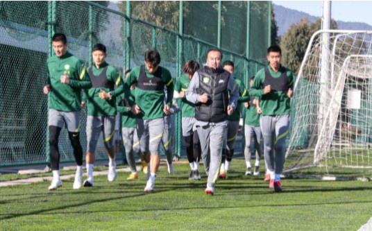 集合啦！北京国安开启昆明冬训 谢指导给球员们提要求了休闲区蓝鸢梦想 - Www.slyday.coM