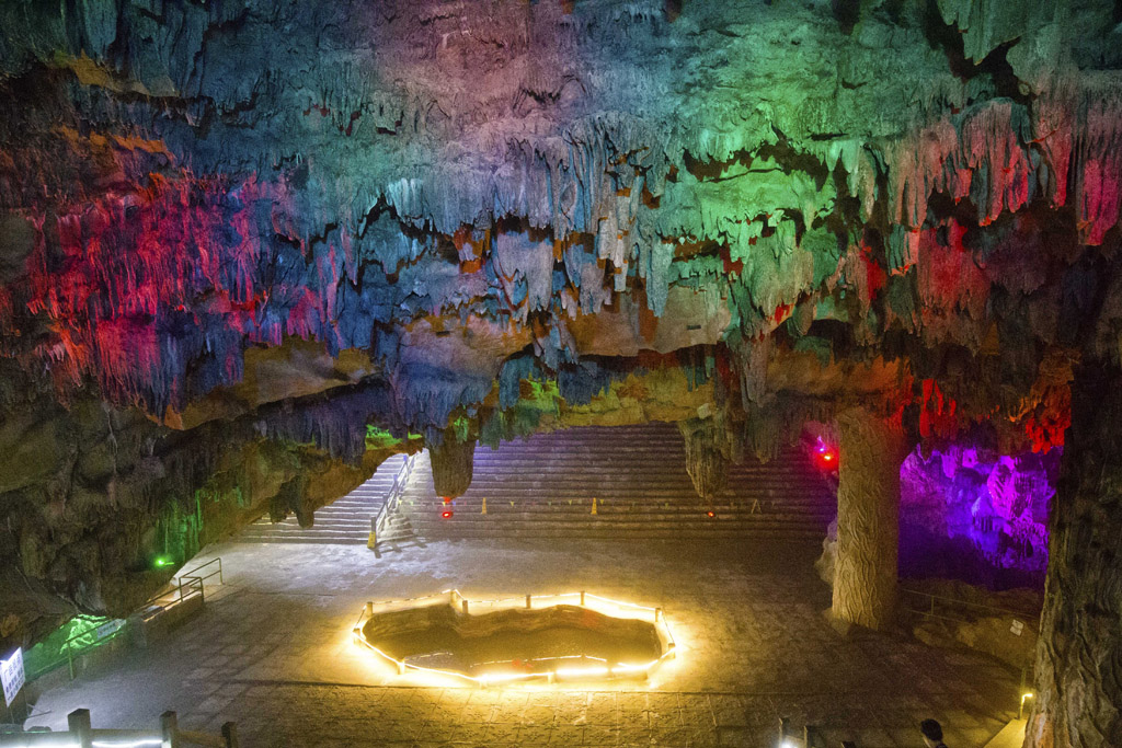 稀奇古怪说也不信真正绝妙到者方知宜兴张公洞