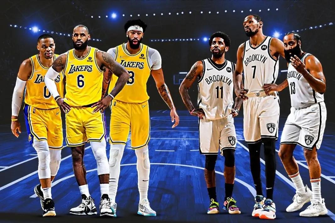 球迷网友们赛季初对湖人和篮网进入2021-22赛季总决赛的期望很高.