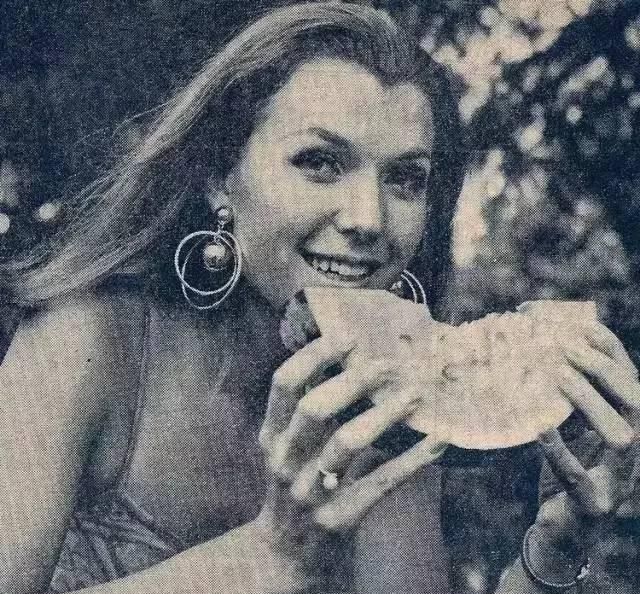 马斯克的“邪恶”父亲:72岁和30岁继女生了儿子,前妻帮忙带娃休闲区蓝鸢梦想 - Www.slyday.coM 马斯克的“邪恶”父亲:72岁和30岁继女生了儿子,前妻帮忙带娃休闲区蓝鸢梦想 - Www.slyday.coM