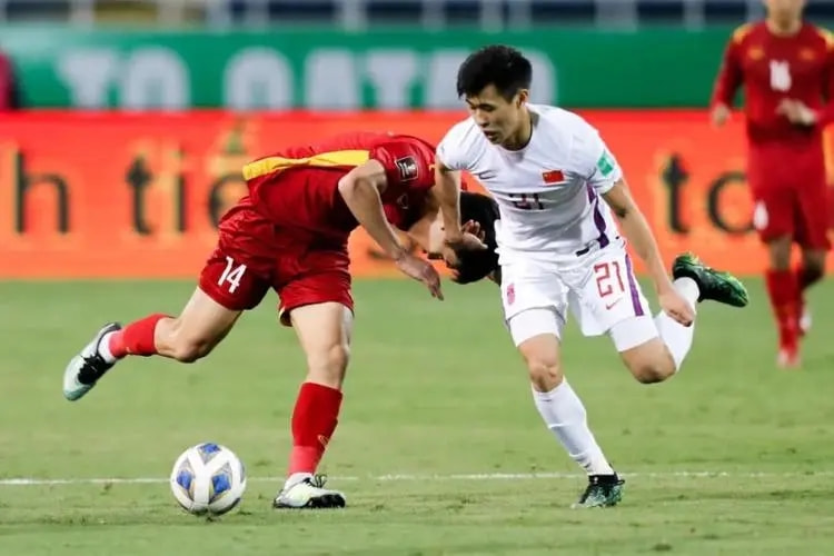 有人说如果男足奖罚分明,估计早就拿冠军了,你怎么看?休闲区蓝鸢梦想 - Www.slyday.coM 有人说如果男足奖罚分明,估计早就拿冠军了,你怎么看?休闲区蓝鸢梦想 - Www.slyday.coM