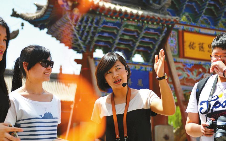 为什么外出旅游导游从不跟游客一起吃饭呢难道其中另有玄机