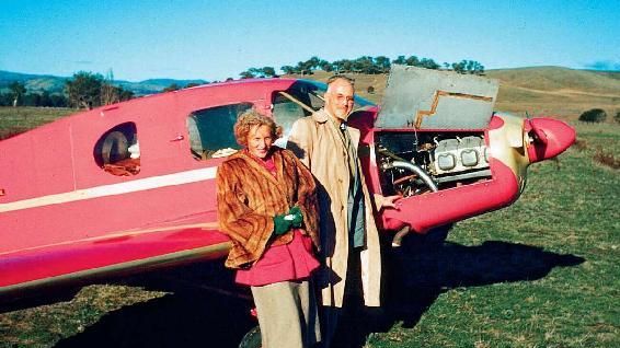 马斯克的“邪恶”父亲:72岁和30岁继女生了儿子,前妻帮忙带娃休闲区蓝鸢梦想 - Www.slyday.coM 马斯克的“邪恶”父亲:72岁和30岁继女生了儿子,前妻帮忙带娃休闲区蓝鸢梦想 - Www.slyday.coM