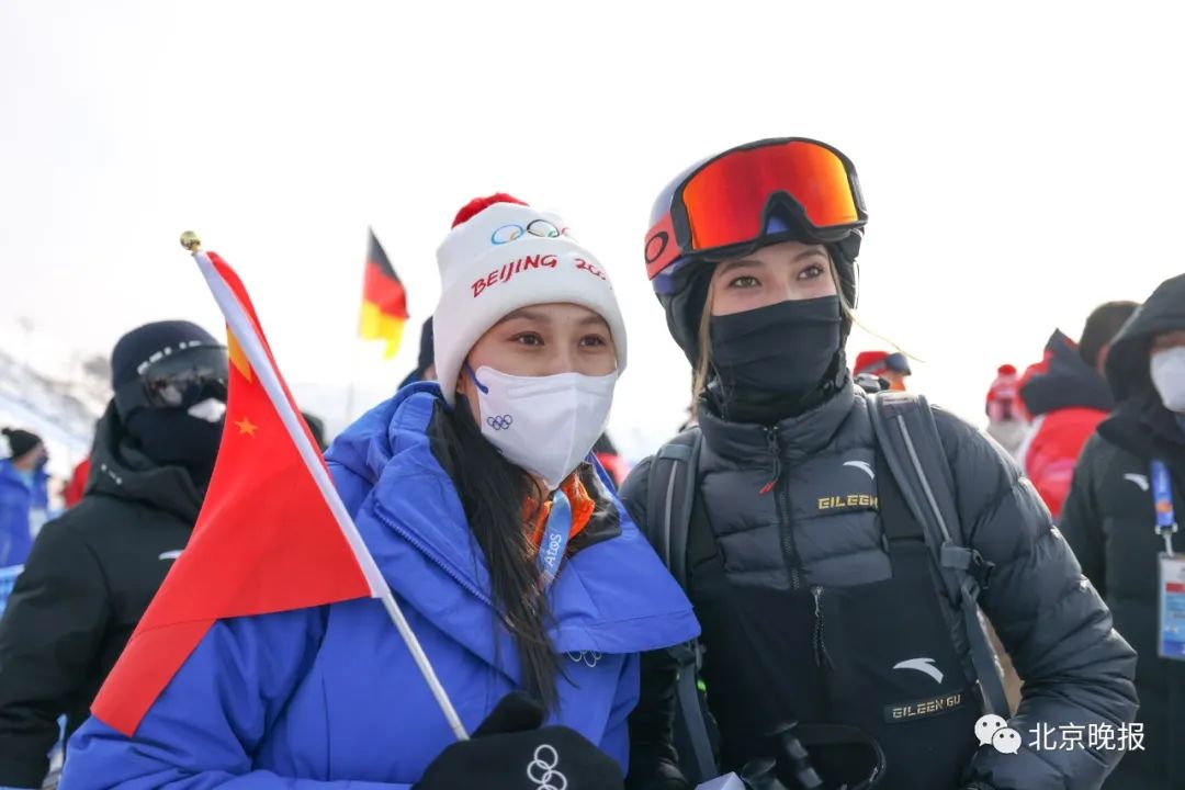 距领奖台仅一步之遥，她们团结坚持的样子真美休闲区蓝鸢梦想 - Www.slyday.coM