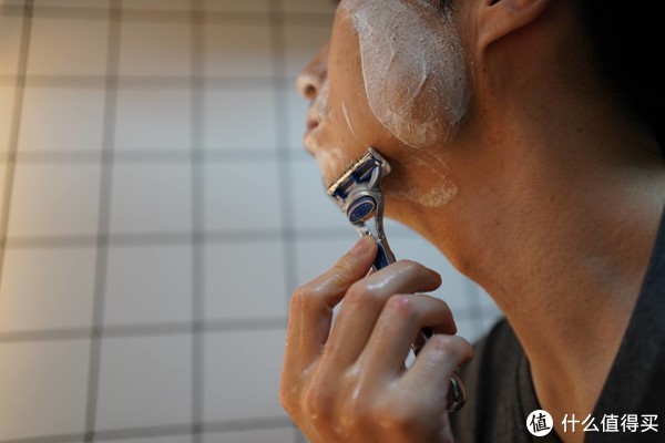 谁说情人节只有女生可以收礼物，这是一份男生肯定喜欢的好物推荐（共四大类14款产品）休闲区蓝鸢梦想 - Www.slyday.coM